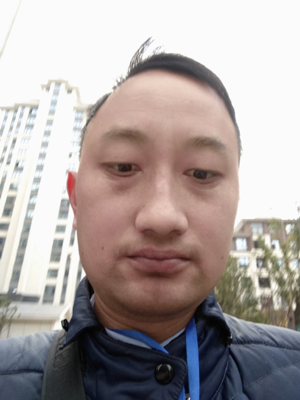 老男人的第一张照片--金华相亲服务中心