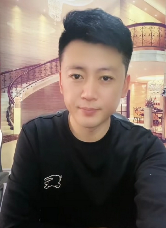 屋顶拾荒人的第三张照片--金华相亲服务中心