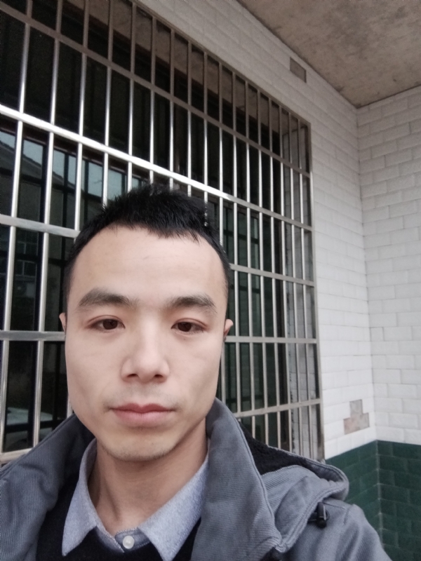 笑得那么开心的第三张照片--金华相亲服务中心