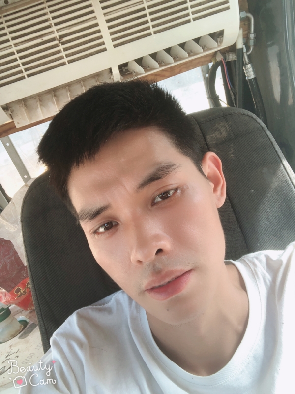 小董的第一张照片--金华相亲服务中心