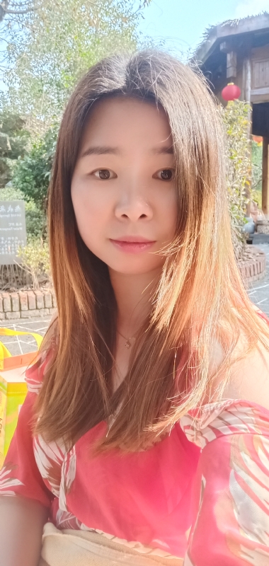 赫赫的第一张照片--金华相亲服务中心