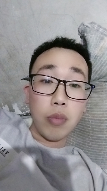 喜欢比我大的女人的第一张照片--金华相亲服务中心