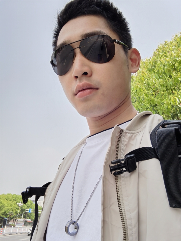 残花落陌,的第一张照片--金华相亲服务中心