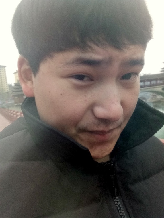 侗族青年作家超超的第二张照片--金华相亲服务中心