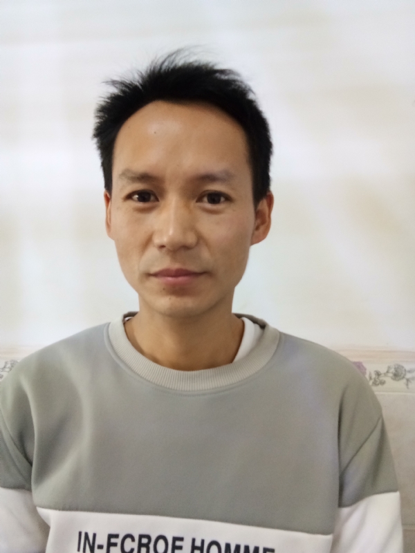 单亲爸爸的第一张照片--金华相亲服务中心