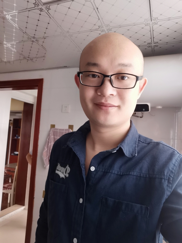 凝望远方的第一张照片--金华相亲服务中心