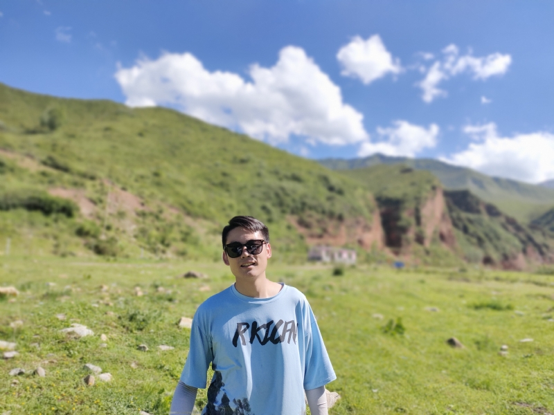 祁三岁的第一张照片--金华相亲服务中心