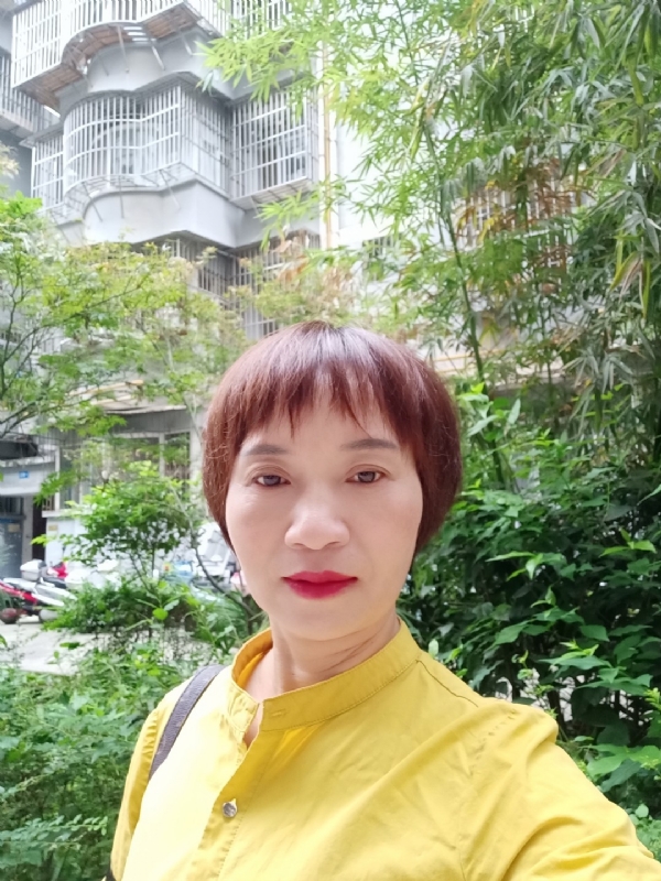 小瓶子的第二张照片--金华相亲服务中心