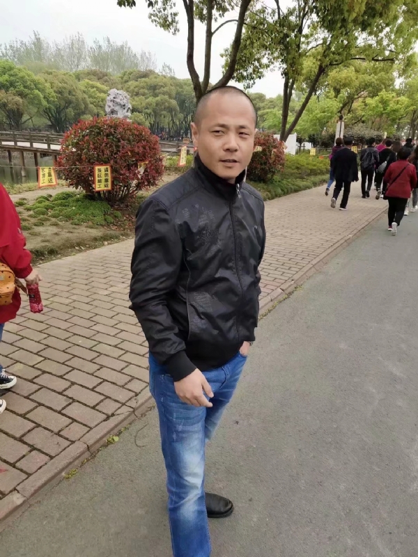 傻子的第一张照片--金华相亲服务中心