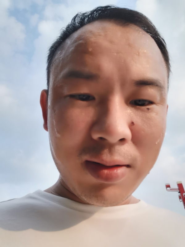 唐老鸭的第一张照片--金华相亲服务中心