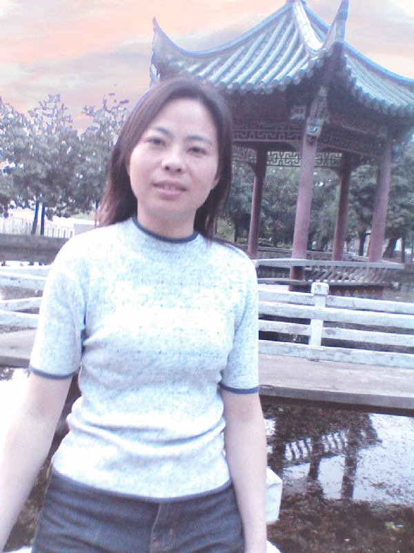 小草的第三张照片--金华相亲服务中心