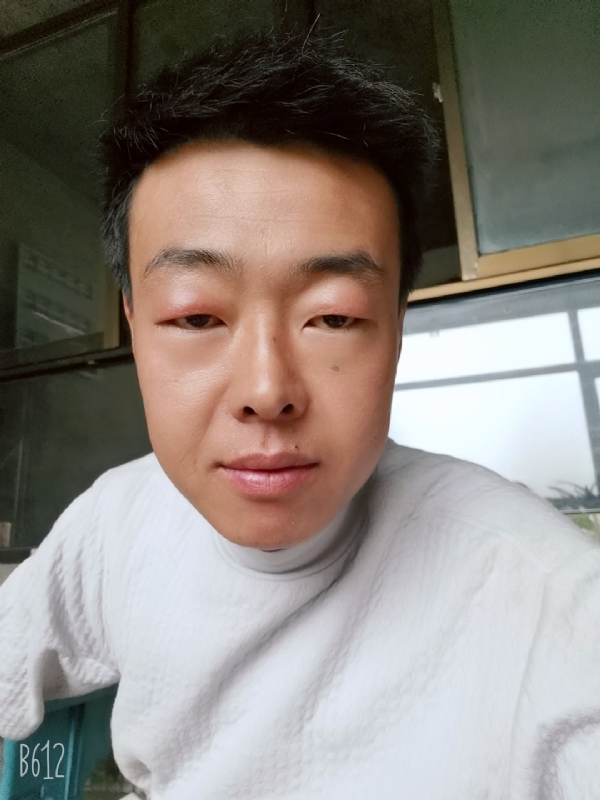 缺爱80后的第一张照片--金华相亲服务中心