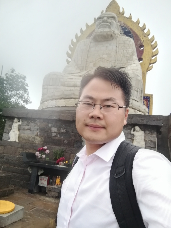 江洋党总顾问的第一张照片--金华相亲服务中心