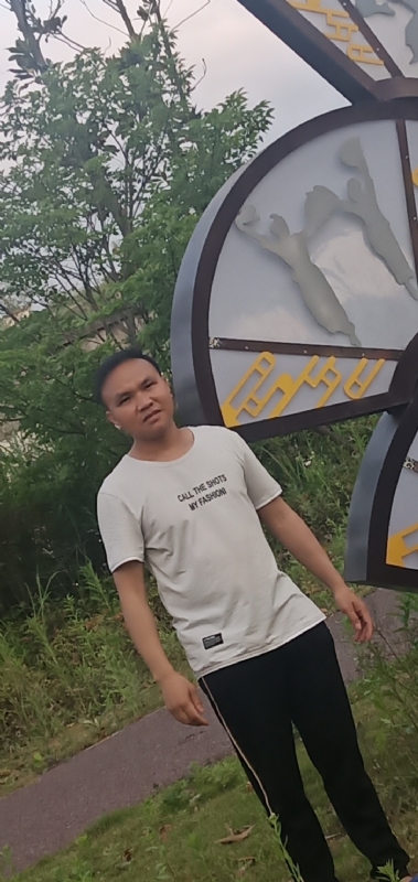 愉快的阳光的第一张照片--金华相亲服务中心