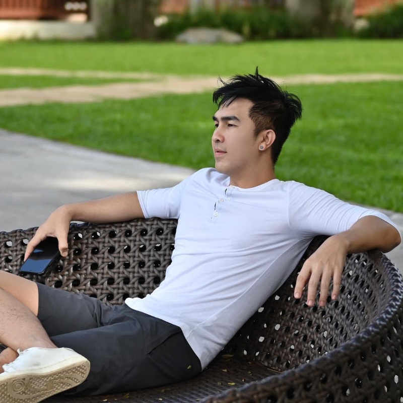 老曾的第一张照片--金华相亲服务中心