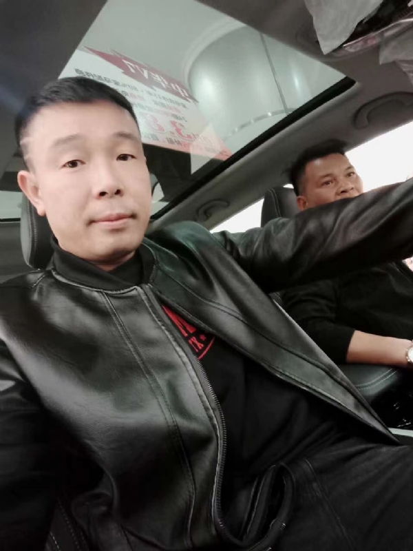 醉红尘的第一张照片--金华相亲服务中心