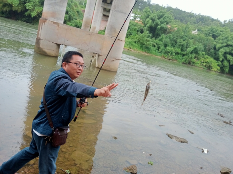 峰的第二张照片--金华相亲服务中心