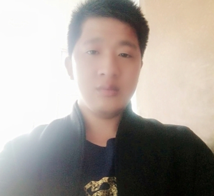 形影不离的第一张照片--金华相亲服务中心