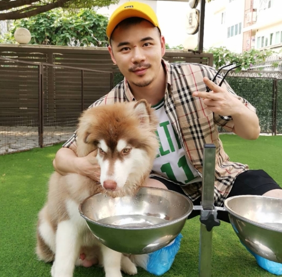 坚持的第一张照片--金华相亲服务中心