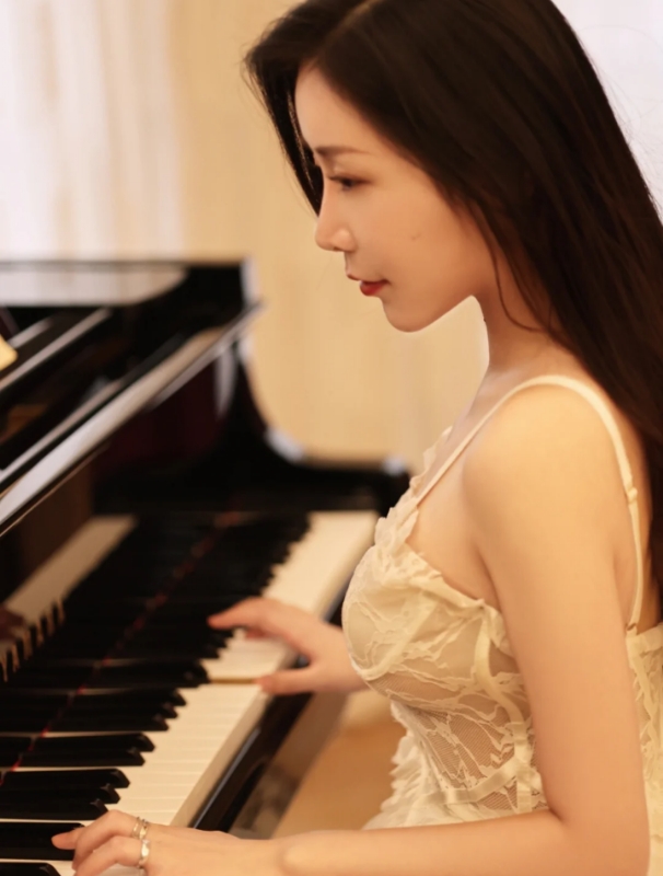 linlin的第二张照片--金华相亲服务中心