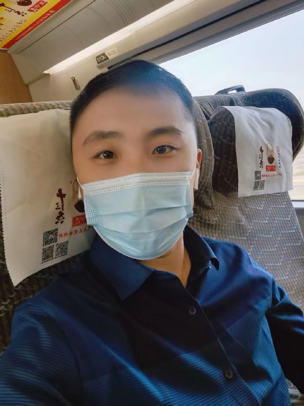 孤独的小屁猪的第二张照片--金华相亲服务中心