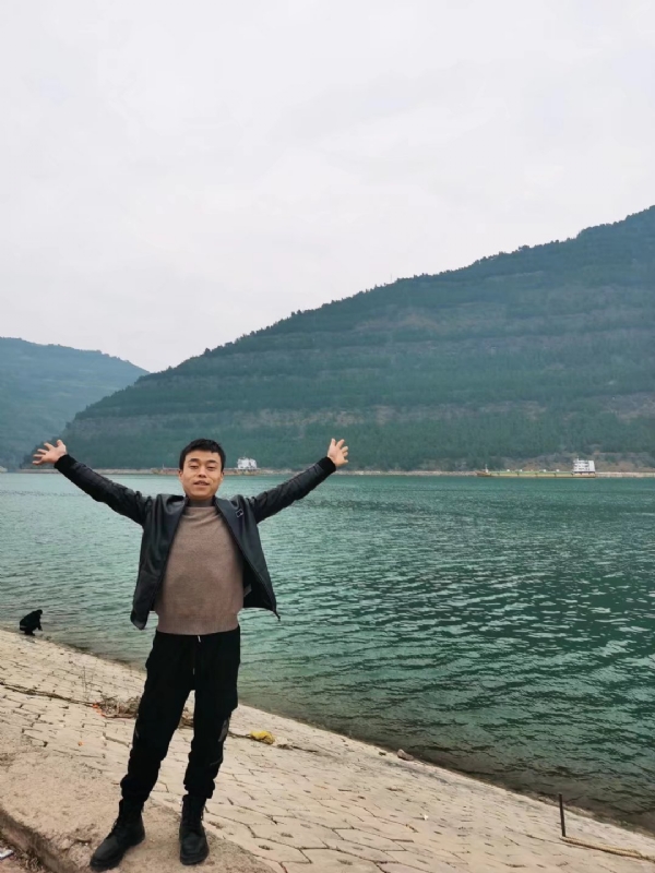 寂寞的风的第一张照片--金华相亲服务中心