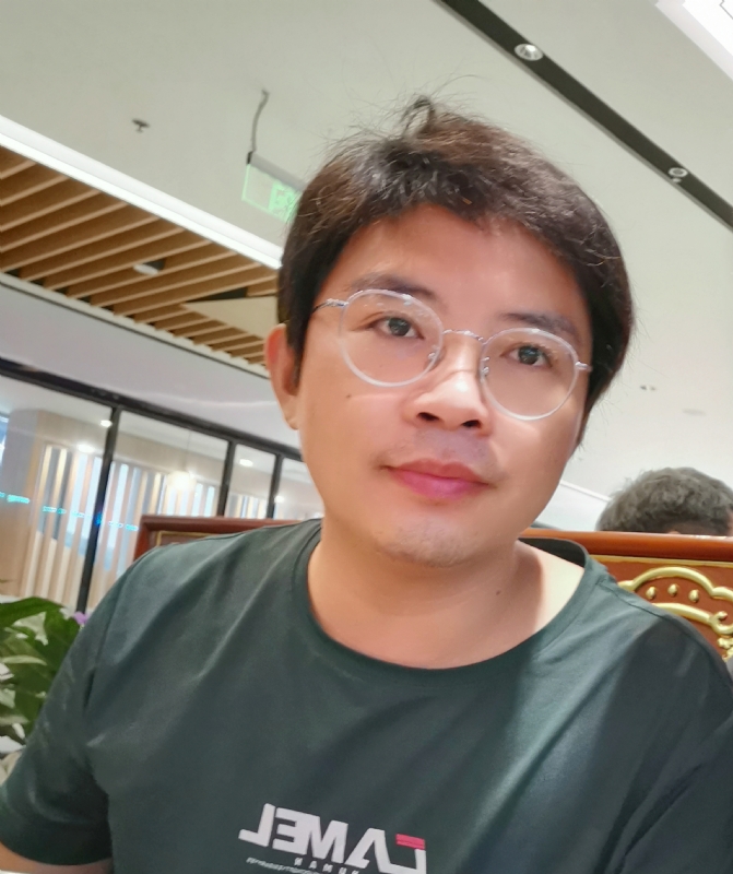 陆迅的第三张照片--金华相亲服务中心