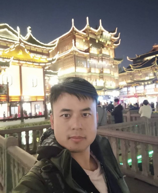 何先生he的第一张照片--金华相亲服务中心