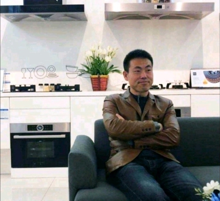 奋斗的执着的第一张照片--金华相亲服务中心