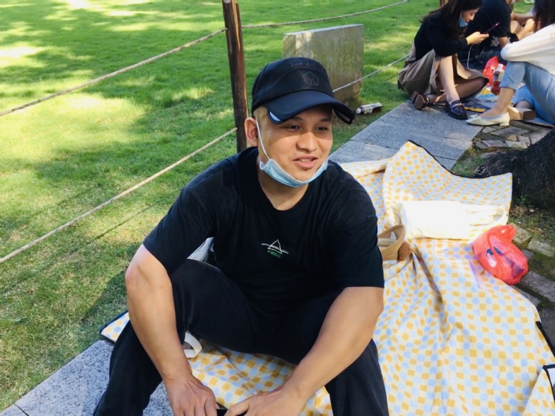 好大一颗石头的第一张照片--金华相亲服务中心