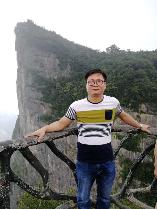 江汉的第一张照片--金华相亲服务中心