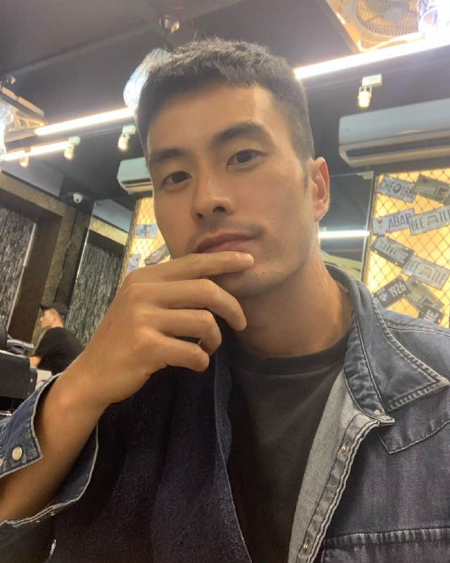 伟业强哥的第一张照片--金华相亲服务中心