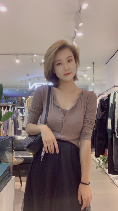 大婷子的第一张照片--金华相亲服务中心