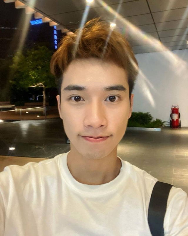 油菜花的第一张照片--金华相亲服务中心