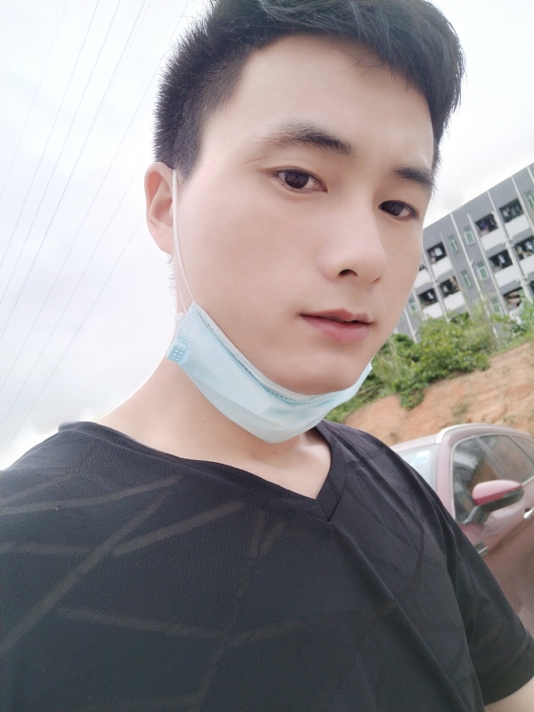 何凡的第二张照片--金华相亲服务中心