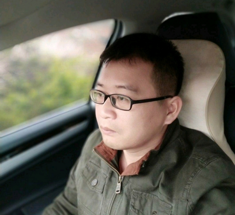 海风吹动你的心的第二张照片--金华相亲服务中心