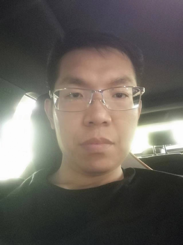 小黑包的第一张照片--金华相亲服务中心