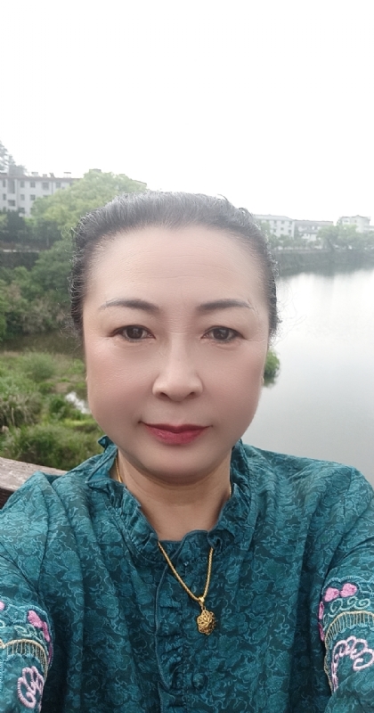 雨中情的第一张照片--金华相亲服务中心