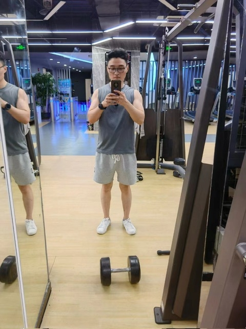 超哥的第二张照片--金华相亲服务中心