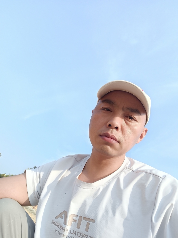 哥哥的第一张照片--金华相亲服务中心