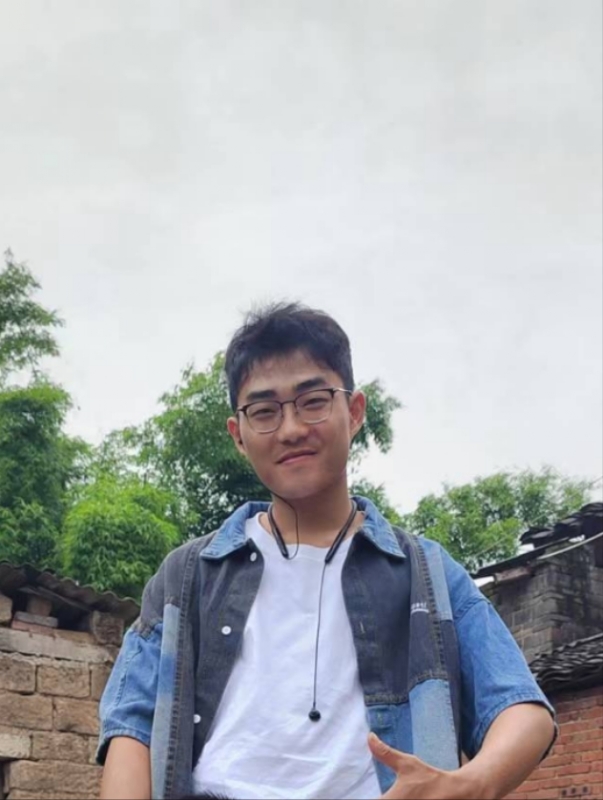 越努力越幸运的第一张照片--金华相亲服务中心