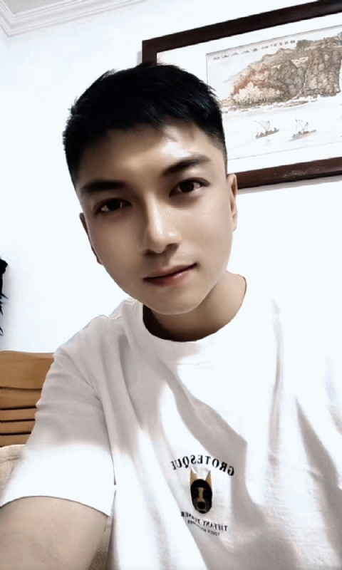 正直的火焰的第一张照片--金华相亲服务中心