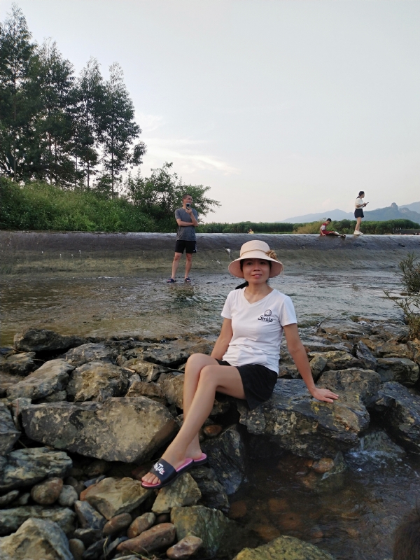 雪儿的第一张照片--金华相亲服务中心