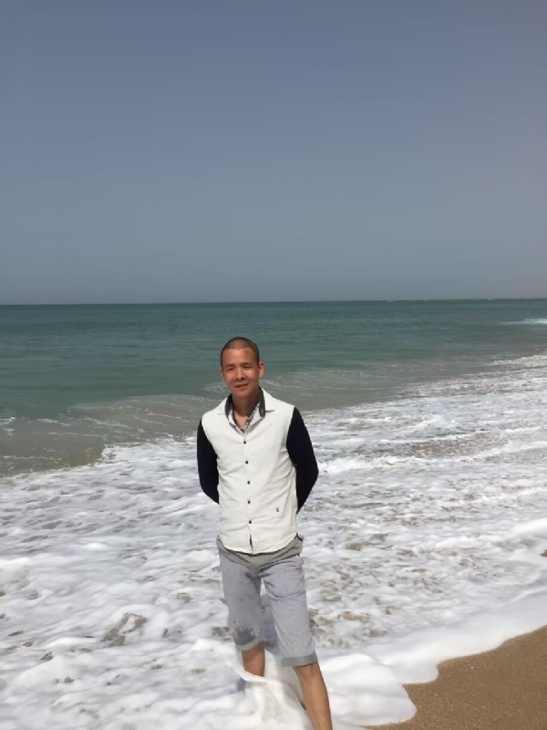 飞雪飘零的第二张照片--金华相亲服务中心