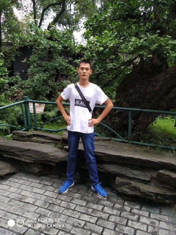 会飞的猪的第一张照片--金华相亲服务中心