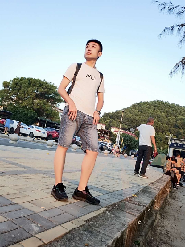 俊皓的第一张照片--金华相亲服务中心