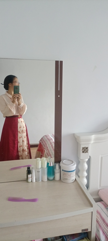 伊落梅雪笺的第一张照片--金华相亲服务中心