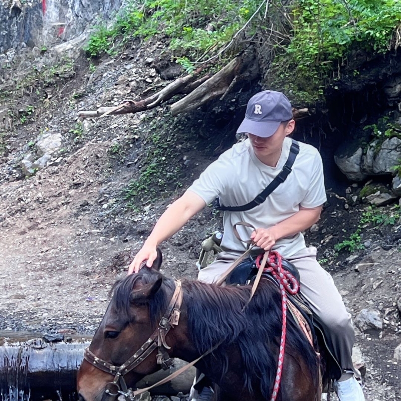 蓦然回首的第二张照片--金华相亲服务中心