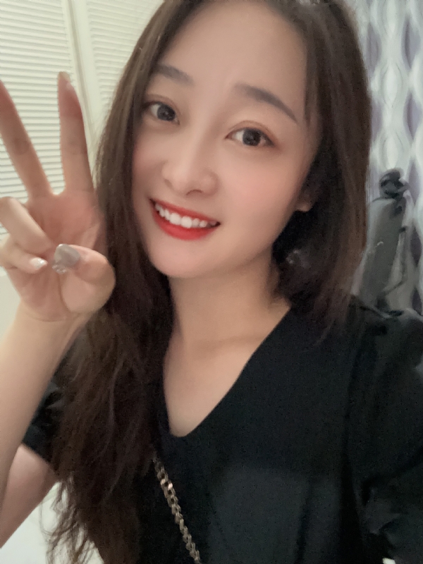 草莓的第一张照片--金华相亲服务中心