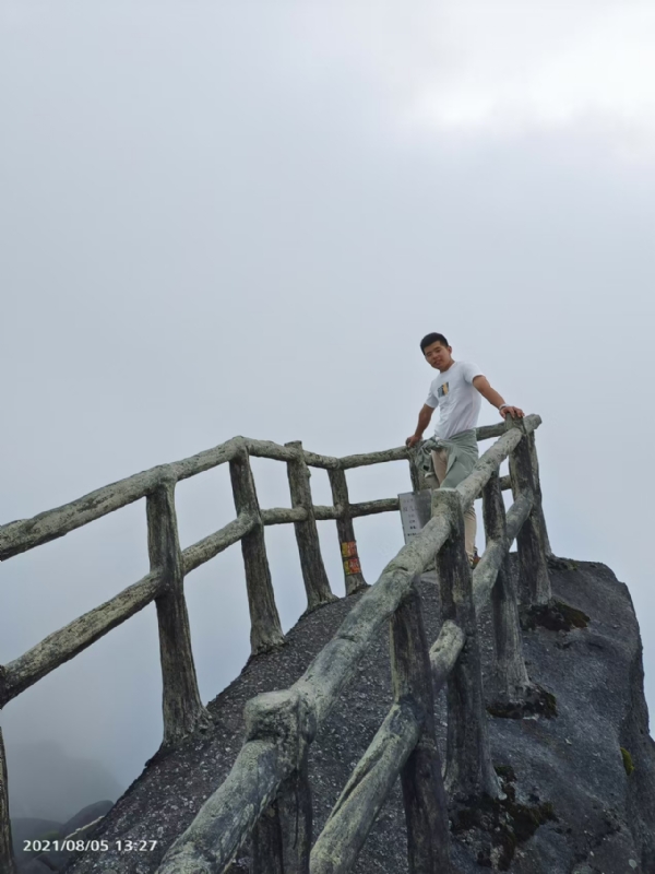 灰色轨迹的第一张照片--金华相亲服务中心